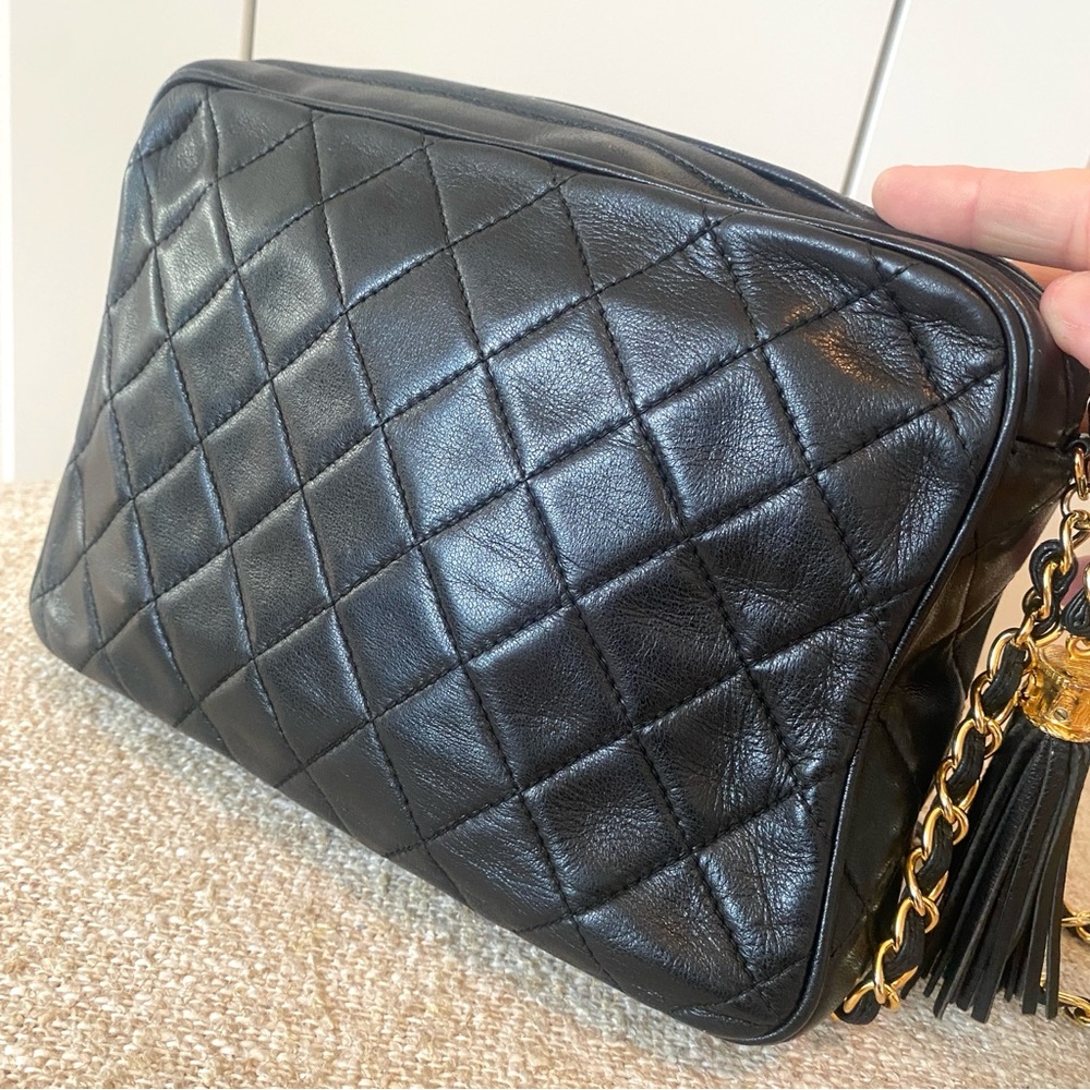 Chanel Vintage Crossbody Bag-EUC - Picture 12 of 16